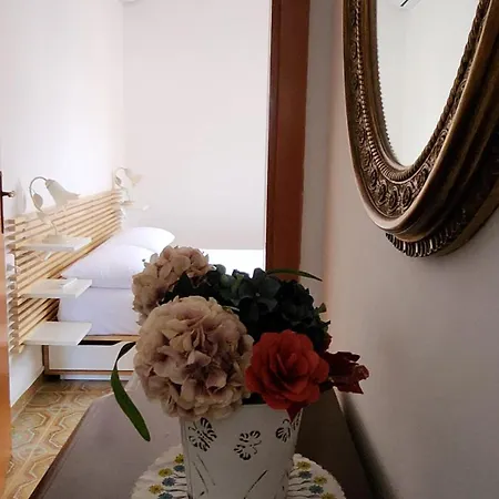 Mastro - With Air Conditioning アパート