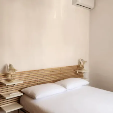 Mastro - With Air Conditioning スルモナ